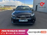 Usado Kia Ceed 120 CV (88 kW) 2023 Negro Utilitario