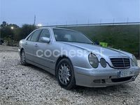 Usado Mercedes E320 Elegance 197 CV (144 kW) 2000 Gris / plata Berlina