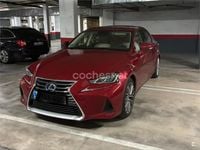 Usado Lexus IS300h Luxury Line 223 CV (164 kW) 2017 Granate Berlina
