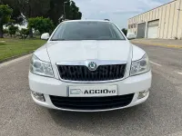 Usado Skoda Octavia Family 110 CV (80 kW) 2011 Blanco Familiar