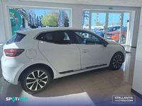 Używany Renault Clio V Techno 91 KM (66 kW) 2023 Biały Hatchback