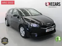 Usado Kia Ceed 101 CV (74 kW) 2022 Negro Utilitario