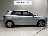 Usado Skoda Fabia Selection 95 CV (69 kW) 2024 Gris plata Utilitario