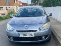 Usado Renault Fluence Dynamique 105 CV (77 kW) 2010 Gris / plata Berlina