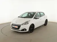 Usado Peugeot 208 Allure 100 CV (73 kW) 2018 Blanco Utilitario