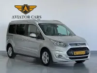 Usado Ford Tourneo Connect Titanium 120 CV (88 kW) 2017 Gris / plata Monovolumen