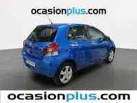 Usado Toyota Yaris 101 CV (74 kW) 2010 Azul Utilitario