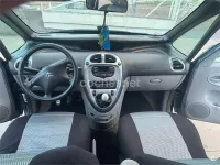 Usado Citroën Xsara Picasso Exclusive 92 CV (67 kW) 2009 Gris / plata Monovolumen