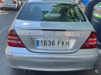 Usado Mercedes C220 Elegance 150 CV (110 kW) 2007 Gris / plata Berlina