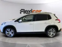 Usado Peugeot 2008 Allure 110 CV (80 kW) 2018 Blanco SUV