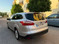 Usado Ford Focus Trend 115 CV (84 kW) 2012 Gris / plata Berlina