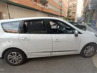 Usado Renault Scénic III Dynamique 110 CV (80 kW) 2012 Blanco Monovolumen