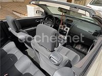 Usado Renault Mégane Cabriolet Dynamique 120 CV (88 kW) 2005 Beige Descapotable