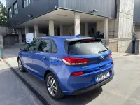 Usado Hyundai i30 GO! 120 CV (88 kW) 2018 Azul Berlina