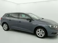 Begagnad Renault Mégane IV Intens 116 HK (85 kW) 2020 Silver Halvkombi