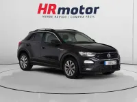 Usado VW T-Roc Advance 116 CV (85 kW) 2022 Negro SUV