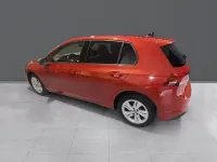 Usado VW Golf VIII 110 CV (80 kW) 2021 Rojo