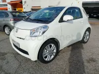 Usado Toyota iQ 98 CV (72 kW) 2013 Blanco Utilitario