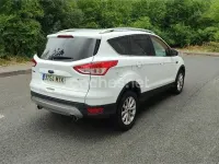 Usado Ford Kuga Titanium 120 CV (88 kW) 2015 Blanco SUV