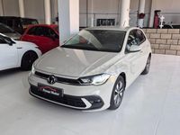 Usado VW Polo 95 CV (69 kW) 2024 Gris / plata Utilitario