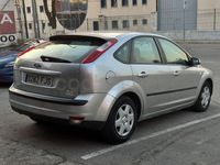 Usado Ford Focus Business Edition 100 CV (73 kW) 2006 Gris / plata Berlina
