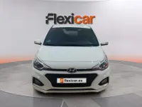 Usado Hyundai i20 100 CV (73 kW) 2019 Blanco Utilitario