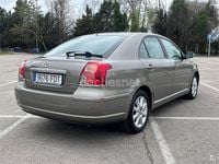 Usado Toyota Avensis Sol 116 CV (85 kW) 2007 Beige Berlina