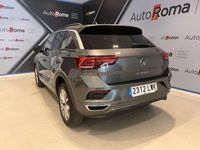 Usado VW T-Roc Advance 150 CV (110 kW) 2022 Gris SUV