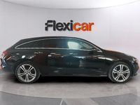 Usado Mercedes CLA220 Shooting Brake 190 CV (139 kW) 2021 Negro Familiar