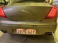 Usado Jaguar XJ Premium Luxury 275 CV (202 kW) 2010 Gris / plata Berlina