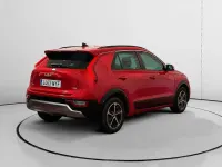 Usado Kia Niro 129 CV (94 kW) 2025 Rojo SUV
