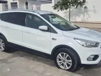 Usado Ford Kuga Trend 120 CV (88 kW) 2019 Blanco SUV