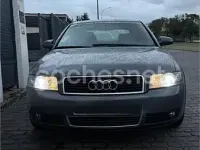 Begagnad Audi A4 130 HK (95 kW) 2002 Grå Sedan