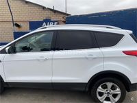 Usado Ford Kuga Trend 120 CV (88 kW) 2016 Blanco SUV