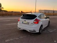 Usado Ford Focus ST 250 CV (183 kW) 2012 Blanco Berlina