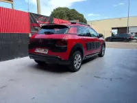 Usado Citroën C4 Cactus Feel 82 CV (60 kW) 2015 Rojo Utilitario