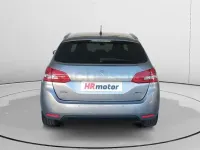 Usado Peugeot 308 Allure 130 CV (95 kW) 2017 Gris / plata Berlina