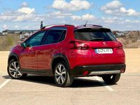 Usado Peugeot 2008 Allure 120 CV (88 kW) 2017 Granate SUV