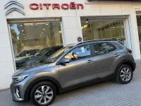 Usado Kia Stonic 84 CV (61 kW) 2023 Gris SUV