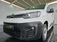Usado Citroën Berlingo Live 102 CV (75 kW) 2019 Blanco Monovolumen
