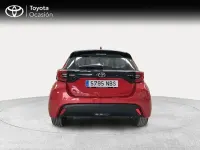 Usado Toyota Yaris Active 116 CV (85 kW) 2025 Rojo Utilitario