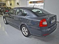 Usado Skoda Octavia Ambition 105 CV (77 kW) 2011 Gris Utilitario