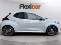 Usado Toyota Yaris Sport 116 CV (85 kW) 2023 Blanco Utilitario