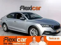 Usado Skoda Octavia Selection 110 CV (80 kW) 2024 Gris