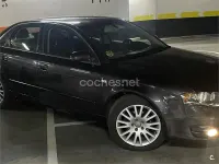 Usado Audi A4 140 CV (102 kW) 2007 Gris / plata Berlina