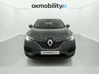 Usado Renault Kadjar Equilibre 140 CV (102 kW) 2022 Gris / plata SUV
