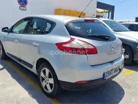 Usado Renault Mégane Dynamique 105 CV (77 kW) 2009 Gris / plata Berlina