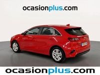 Begagnad Kia Ceed 101 HK (74 kW) 2020 Röd Halvkombi