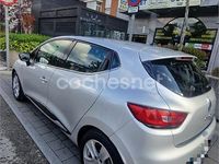 Usado Renault Clio IV Dynamique 90 CV (66 kW) 2016 Gris / plata Berlina
