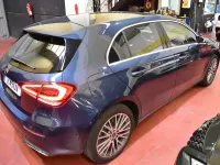 Usado Mercedes A250 218 CV (160 kW) 2022 Azul Utilitario